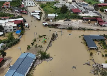 Hatay’da 3 mahalle sular altında kaldı