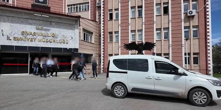 3 ilde İBAN operasyonu, 4 kişi tutuklandı