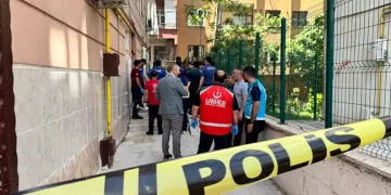 Pencere temizlerken 5’inci kattan düşen kadın hayatını kaybetti