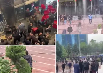 CHP Genel Merkezi’nde tahliye krizi: Polis müdahalesi başladı