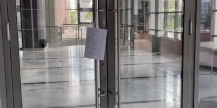 CHP Genel Merkezi girişine “mutlak butlan” kararı asıldı