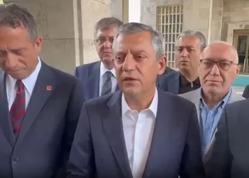 Özgür Özel, Meclis’te MYK’yı topluyor