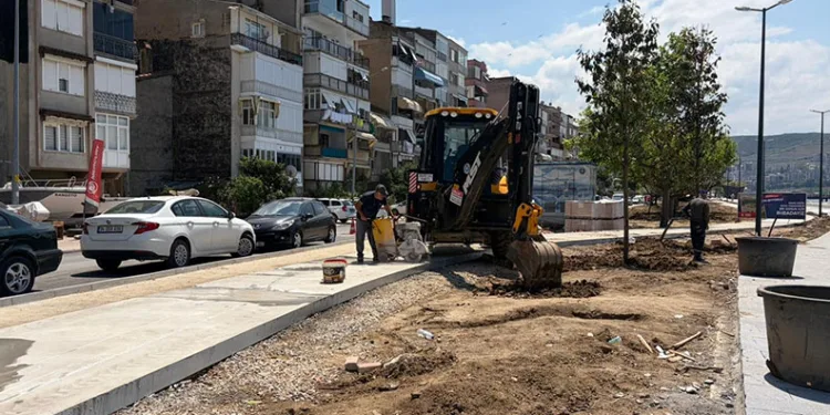 Gemlik sahil çalışmaları tüm hızıyla sürüyor