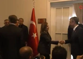 DEM Parti CHP grubunu ziyaret etti