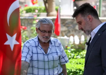 Şahin Biba’dan şehitlik ve esnaf  ziyareti