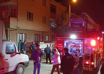 Eski eşinin evine molotofkokteyli atan şahıs yakalandı