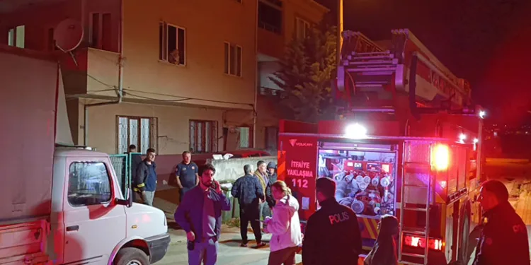 Eski eşinin evine molotofkokteyli atan şahıs yakalandı