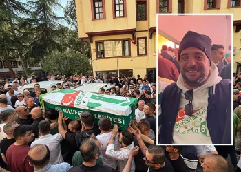 Bursaspor taraftarı Ertuğ Toker son yolculuğuna uğurladı