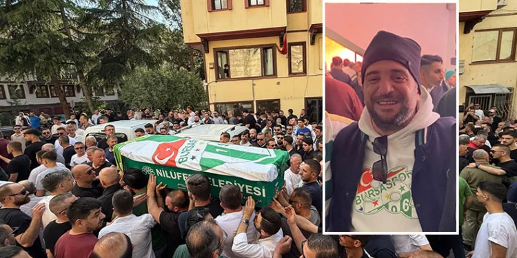 Bursaspor taraftarı Ertuğ Toker son yolculuğuna uğurladı