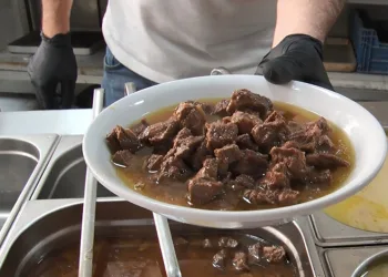 Kavurmanın sırrı: Kaliteli et, sabır ve doğru pişirme