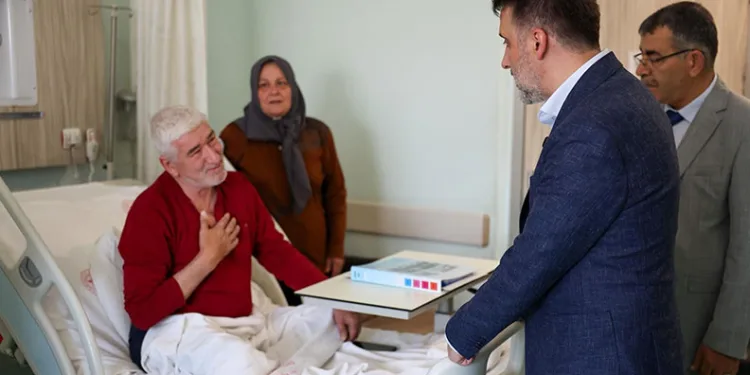 Şahin Biba’dan bayramda gönül ziyaretleri