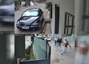 Bayram günü 3 kişiyi bıçaklayıp dehşet saçtı