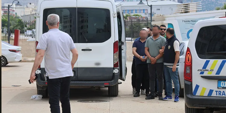 Kozan’da cinayet soruşturmasında 6 şüpheli gözaltına alındı