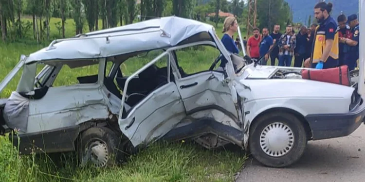 Amasya’da feci kaza: Dede ve torun hayatını kaybetti