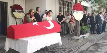 Gemlikli astsubay son yolculuğuna uğurlandı