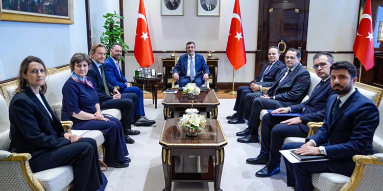 “NATO müttefiki ve ortağımız Belçika ile ilişkilerimizin yeni bir ivme kazanmasından memnuniyet duyuyoruz”