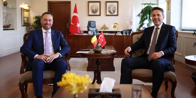Bakan Bayraktar, Belçika Başbakan Yardımcısı Prevot ile görüştü