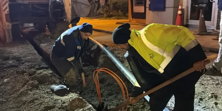 Karabük’te altyapı yenileme çalışmaları geceleri devam ediyor