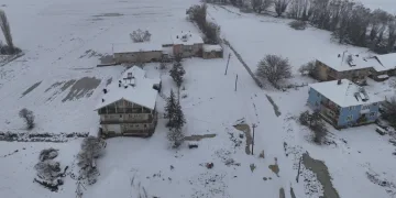 Uşak’ın yüksek kesimleri beyaza büründü