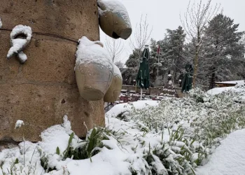 Mayıs ayında Aksaray’a kar yağdı, ilçe beyaza büründü