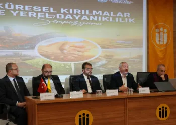 “Küresel Kırılmalar ve Yerel Dayanıklılık” sempozyumu gerçekleştirildi