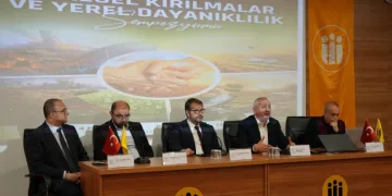 “Küresel Kırılmalar ve Yerel Dayanıklılık” sempozyumu gerçekleştirildi