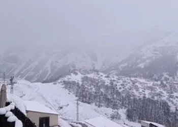 Tunceli’ye bahar ortasında kar sürprizi