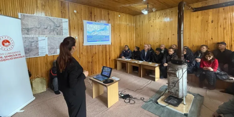 Çamlıkoz ve Bayraktar’daki HES projesi için halkın görüşleri alındı
