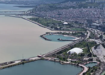 Mayıs yağmurları Karadeniz’i çamura boyadı