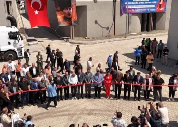 Marmaraereğlisi’nde kapasitesi 6 kata çıkarılan atıksu arıtma tesisi hizmete açıldı
