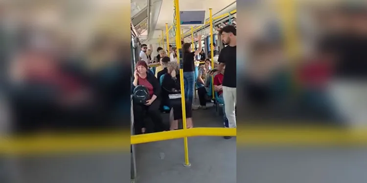 Metro’da yüksek sesle konuşma tartışması