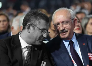 Özgür Özel ve Ekibi Parti Meclisi’nden İstifa Etti: Kurultay Zorunlu Hale Geldi