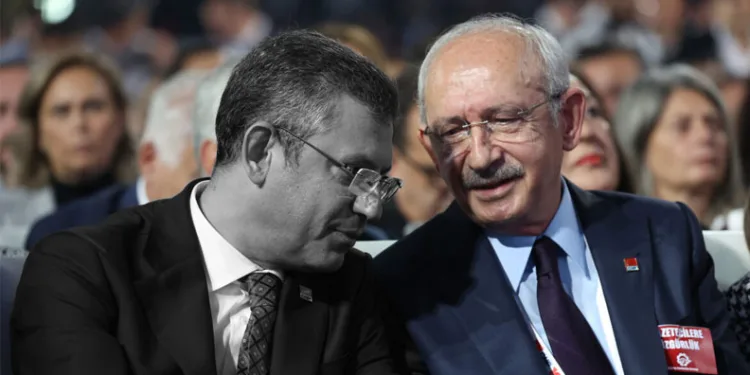 Özgür Özel ve Ekibi Parti Meclisi’nden İstifa Etti: Kurultay Zorunlu Hale Geldi