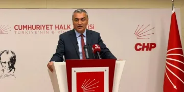 CHP Sözcüsü Müslim Sarı: Parti Meclisi İstifalara Rağmen Yine de Toplanacak