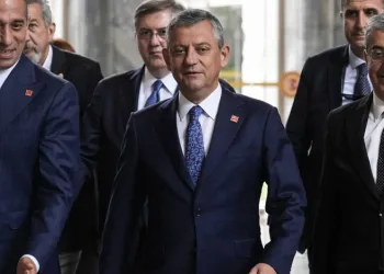 Özel’den Kurultay Hamlesi: Delege İmzaları Yarın Genel Merkeze Teslim Edilecek