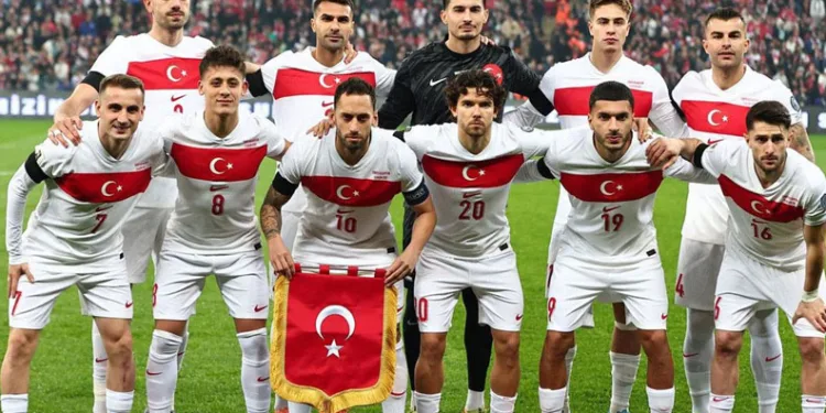 TBMM Önünde Basın Açıklaması Yapmak İsteyen Öğretmenlere Polis Müdahalesi