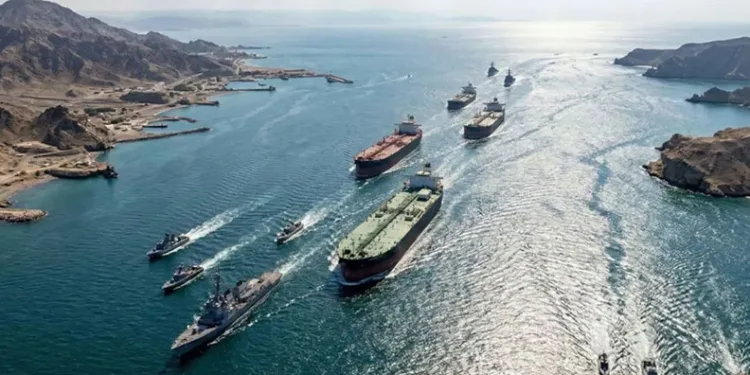 Trump: Petrol Yüklü Gemiler Hürmüz Boğazı’ndan Geçmeye Başladı