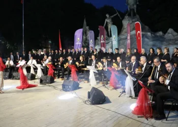 İnegöl Belediyesi TSM Korosundan Unutulmaz Konser