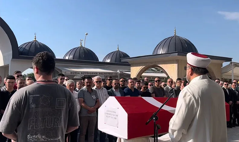 Duruşmada kalp krizi geçirdi: Cumhuriyet Savcısı son yolculuğuna uğurlandı