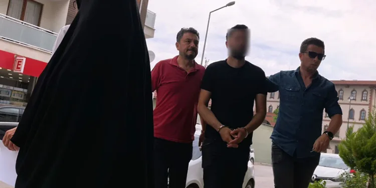 Bursa’da kayınbiraderi tarafından bıçaklanan kişi ağır yaralandı