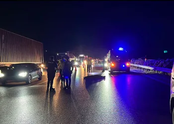 CHP Bursa İl Binasında Kriz! Görev Değişikliği Kararı Sonrası Barikat Kuruldu