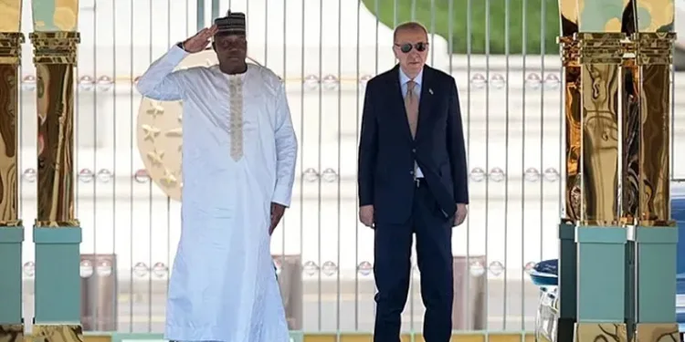 Cumhurbaşkanı Erdoğan, Nijer Cumhurbaşkanı Tchiani’yi Resmi Törenle Karşıladı