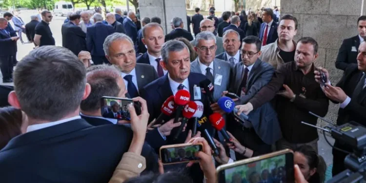 CHP’de Grup Toplantısı Krizi! TBMM Takviminde Yer Almadı