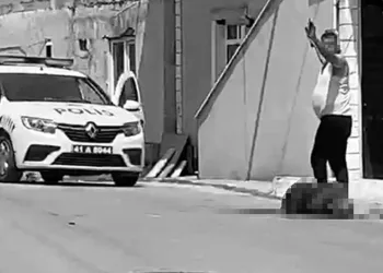 Sokak ortasında eşini öldüren zanlı tutuklandı! Aldatma iddiası çürütüldü