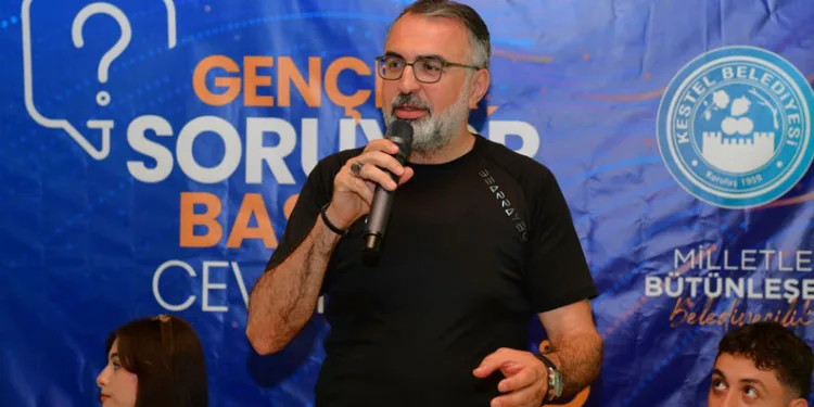 Başkan Erol gençlerle buluştu, talepleri tek tek dinledi