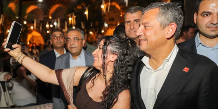 Adliyedeki rüşvet pazarlığını savcı duydu! 100 bin liralık vurgun girişimi ortaya çıktı