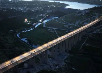 Slovenya’da İsrail yanlısı yeni hükümet, göreve gelir gelmez Filistin bayrağını indirdi