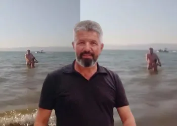 Oğlunu kurtarmak isterken hayatını kaybeden babadan acı kare