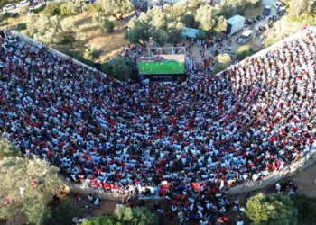 Partisiz Kalan Özgür Özel’e Sürpriz Teklif: “Bize Gelin”