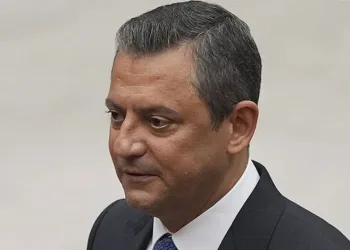 Özgür Özel’in Yol Haritasında “İYİ Parti” Formülü ve Baskın Seçim Planı